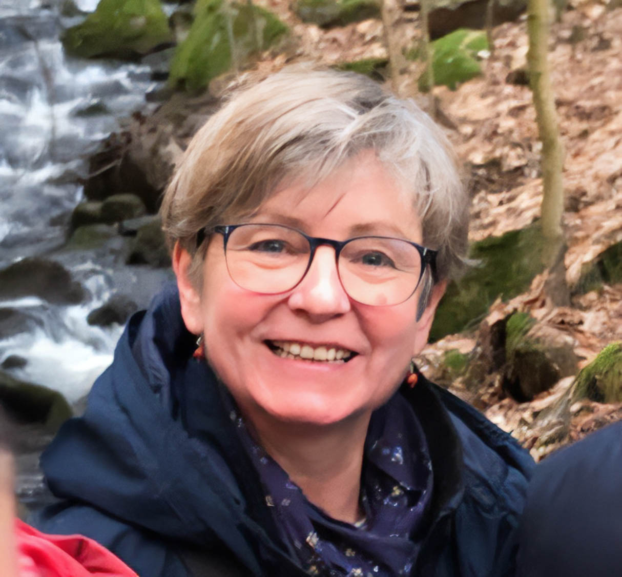Portraitbild von Dr. Sylvia Stand